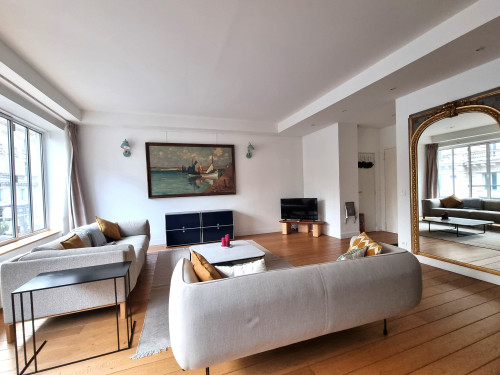 Splendid 3-bedroom duplex apartment, designed by an architect