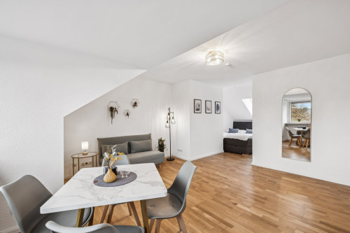 Charming apartment - great view! - Gallery - 13