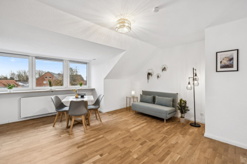 Charming apartment - great view! - Gallery - 14