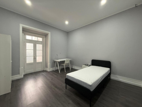 Charming bedroom next to FEUC