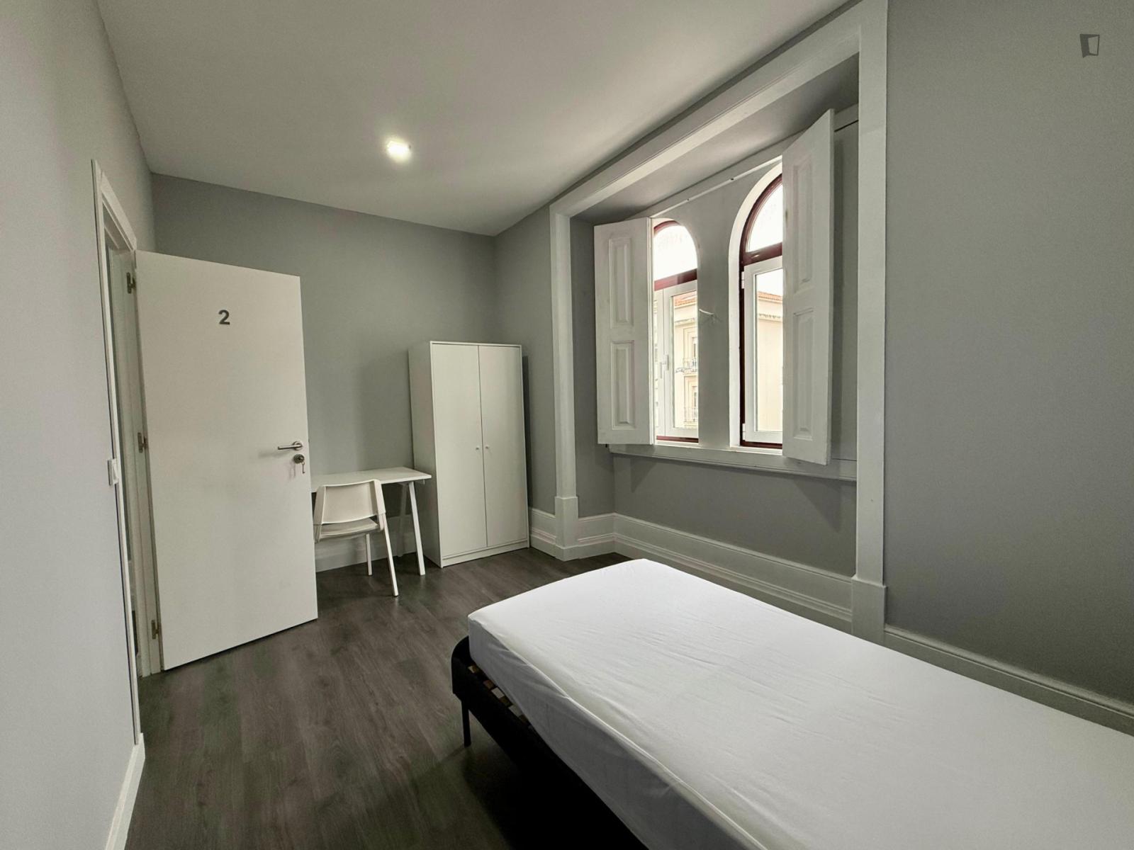 Nice Bedroom Close To Faculdade De Economia - Nice bedroom close to Faculdade de Economia - Gallery - 1