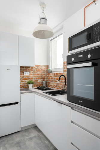 Shiny double bedroom near Rondo ONZ metro