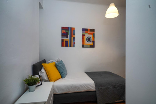 Snug single bedroom near Park Mirowski