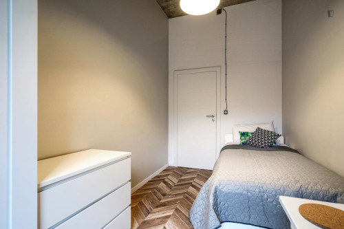 Homely single bedroom in Grochów