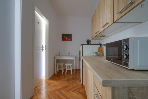 Comfy single bedroom near Park Morskie Oko