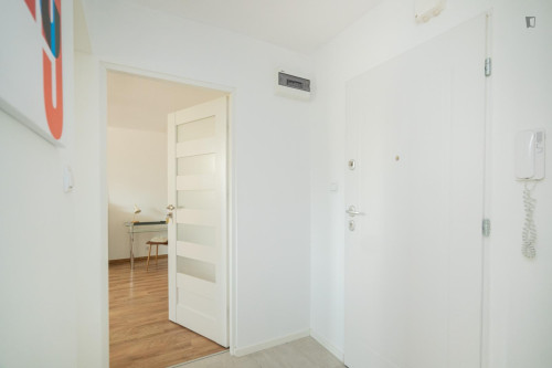 Big single bedroom near the Rondo ONZ metro - Gallery - 11