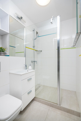 Big single bedroom near the Rondo ONZ metro - Gallery - 15