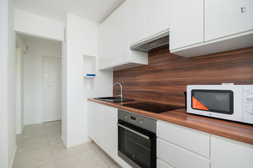 Big single bedroom near the Rondo ONZ metro - Gallery - 17