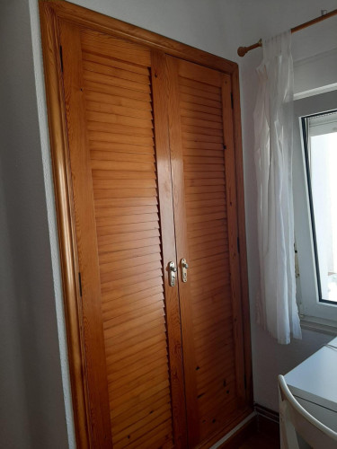 Inspiring 4 Bedroom Apartment close to University of Salamanca