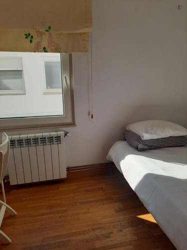 Inspiring 4 Bedroom Apartment close to University of Salamanca