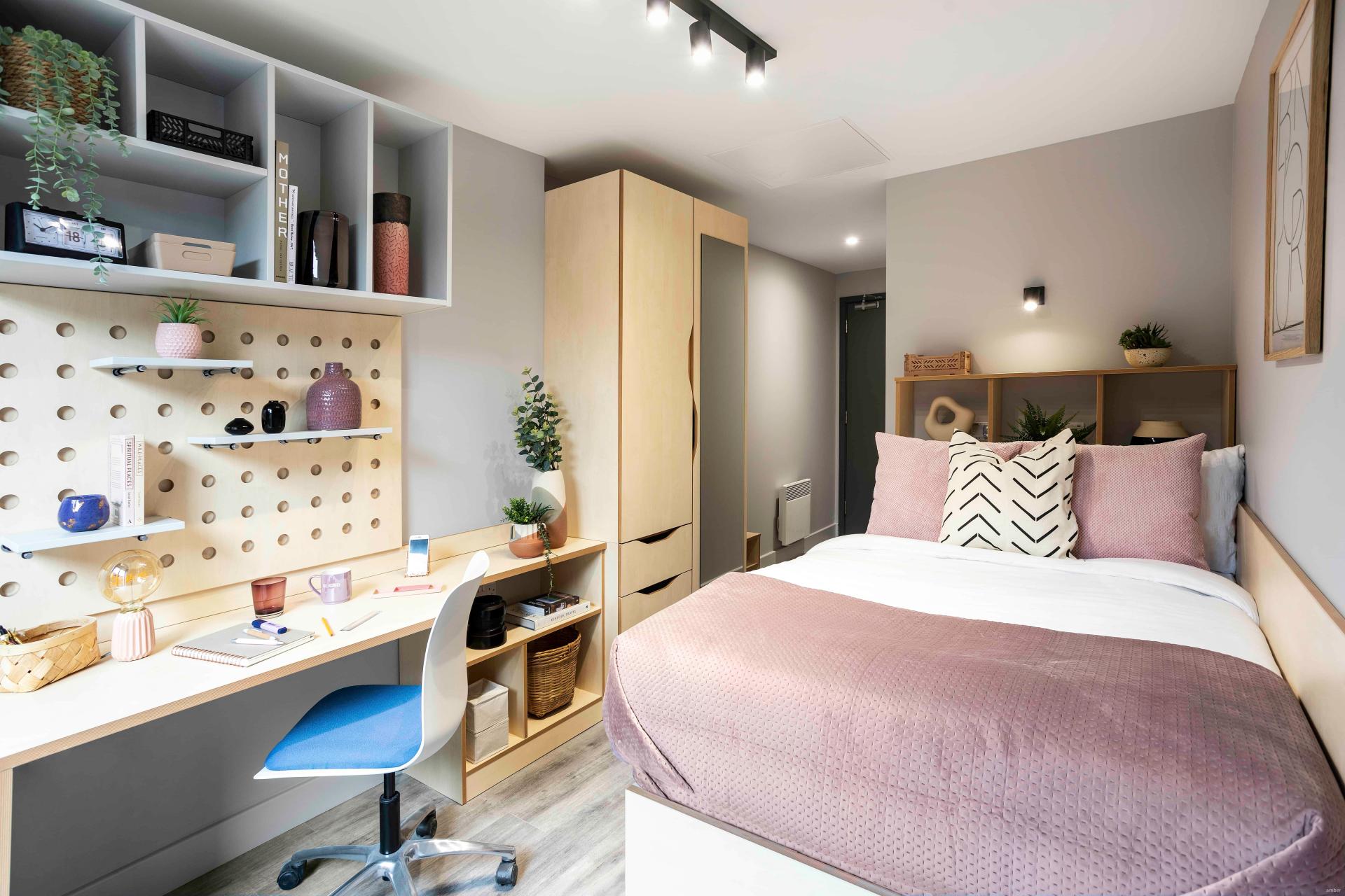  Classic En-Suite Plus  -  Aster House  - Gallery -  1