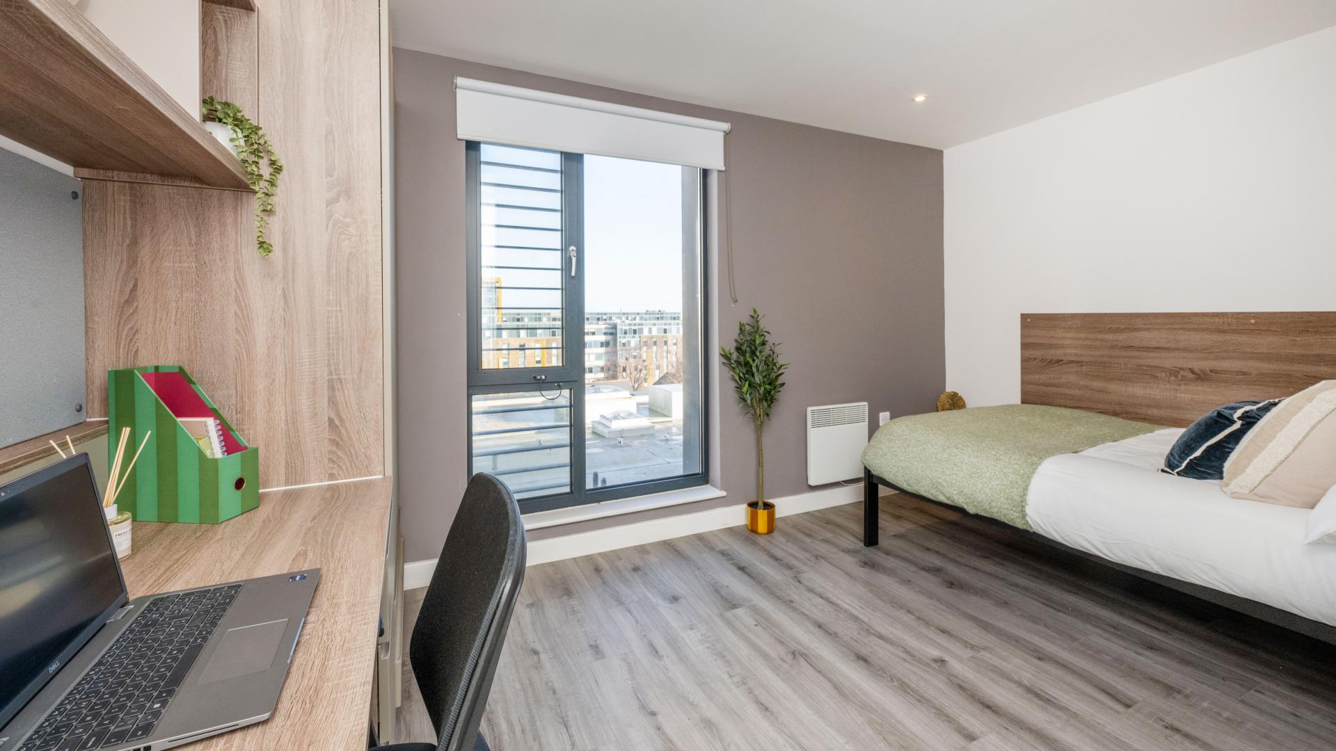 Premium Plus En-Suite - 6