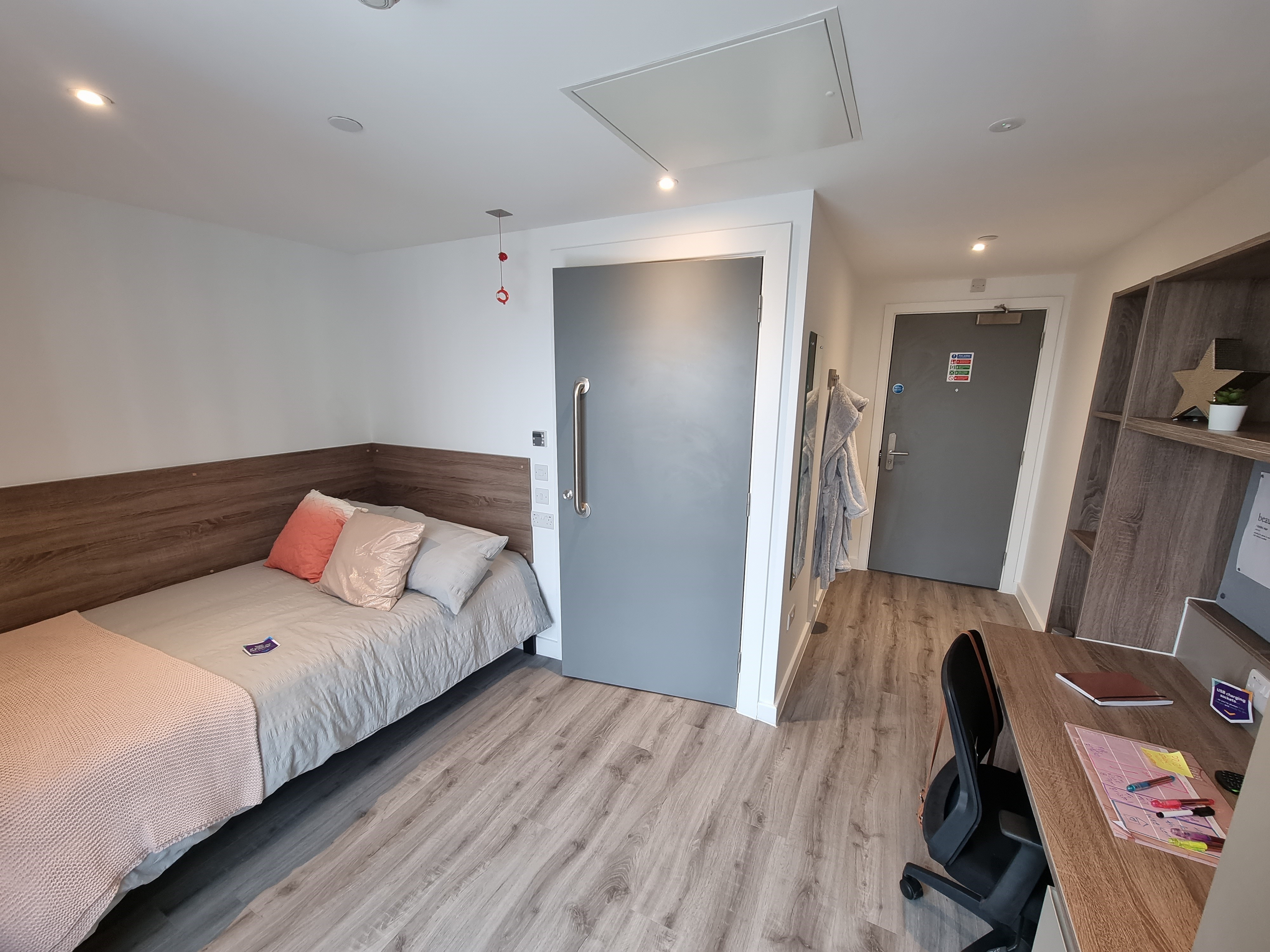 Premium Plus En-Suite - 3