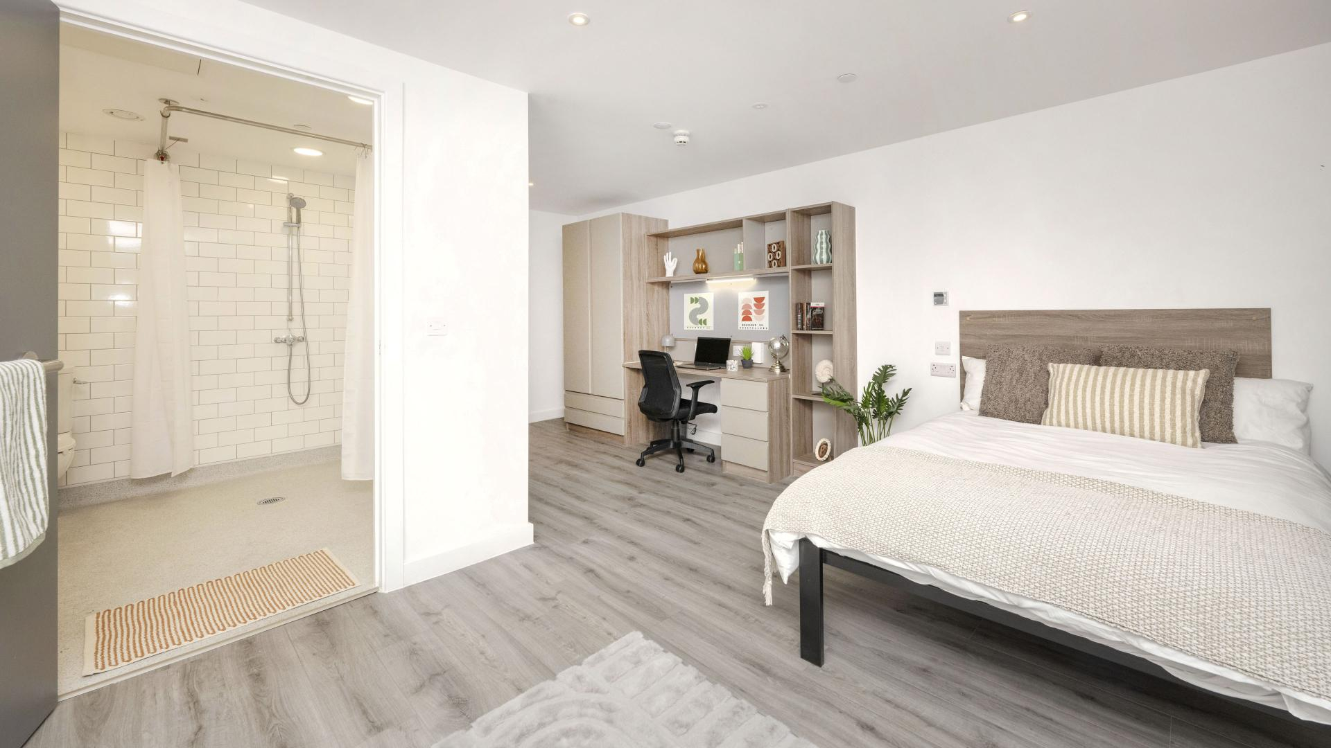 Superior Plus En-Suite - 1