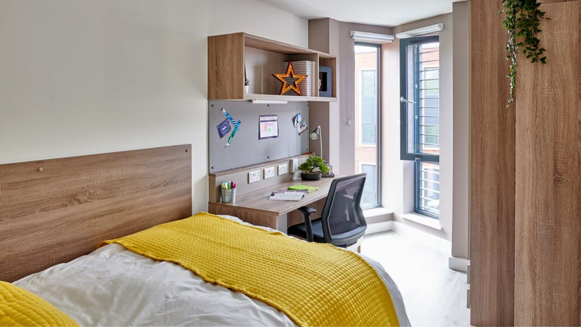 Deluxe En Suite - Howard Gardens - Gallery - 3