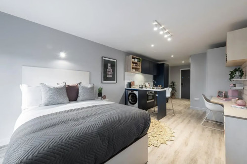 Huxley Studios - Gallery - 10