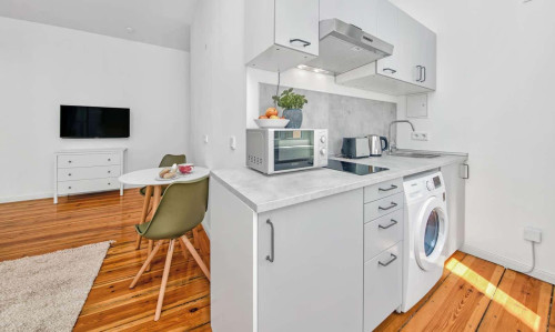 Studio for rent in Berlin, bills included, perfect for any tenant