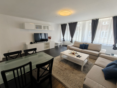 Gorgeous Apartment on the Benratherstrasse !