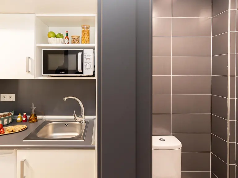 Superior Individual With Shared Bathroom - Emilia Pardo Bazán en Madrid - Gallery - 5