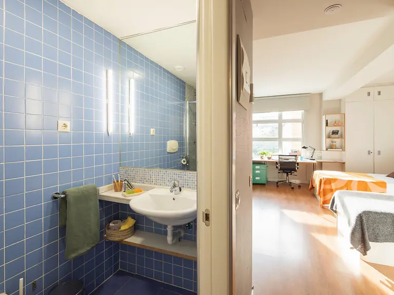  Double Superior  -  Galdós Student Accommodation  - Gallery -  10