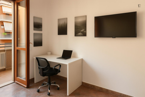 Elegant single bedroom with a balcony in a 5-bedroom apartment