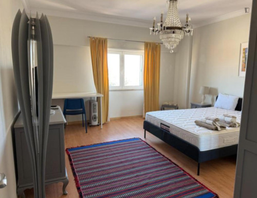 Lovely bedroom next to the metro