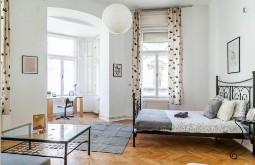 Alluring double bedroom near Budapest-Nyugati station