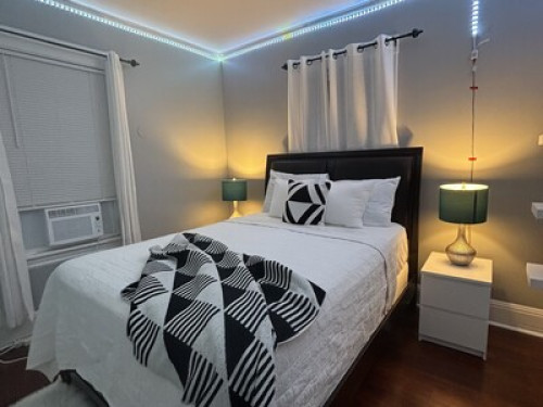 Private room for rent 