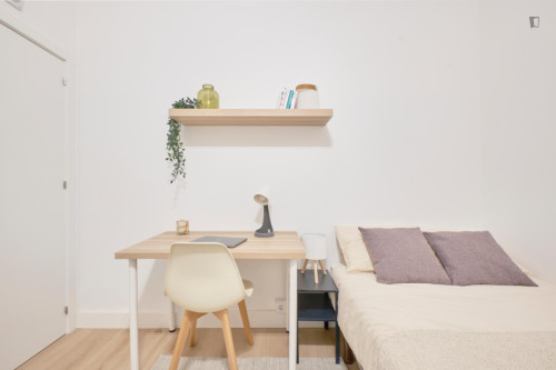 Homely double bedroom in Alameda