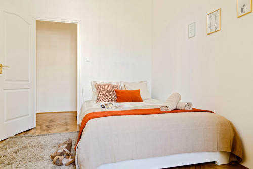 Very nice double bedroom near Rákóczi tér metro - Gallery - 22