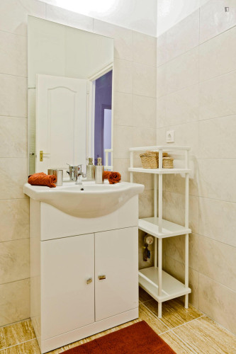 Very nice double bedroom near Rákóczi tér metro - Gallery - 5