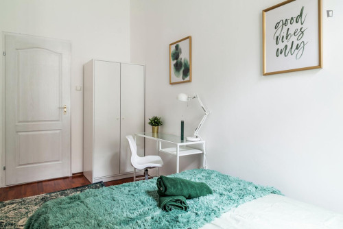 Tasteful double bedroom in Terézváros - Gallery - 15