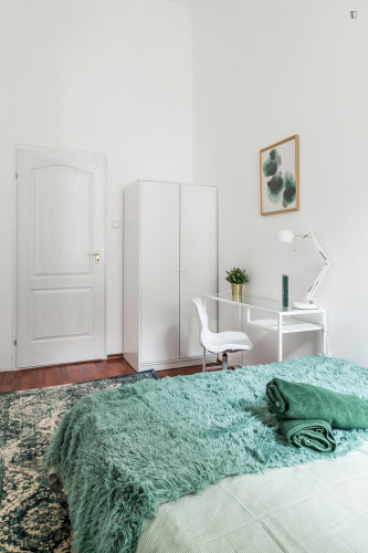 Tasteful double bedroom in Terézváros - Gallery - 14
