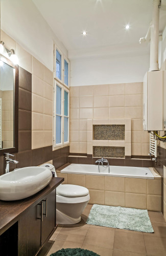 Grand double bedroom in Belső-Ferencváros - Gallery - 14