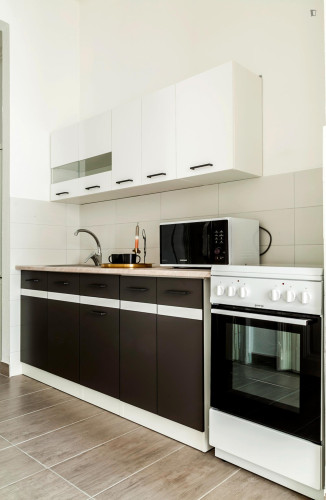 Comfy double bedroom in Erzsébetváros - Gallery - 14