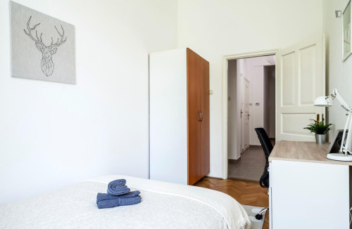 Very neat double bedroom in Erzsébetváros - Gallery - 7