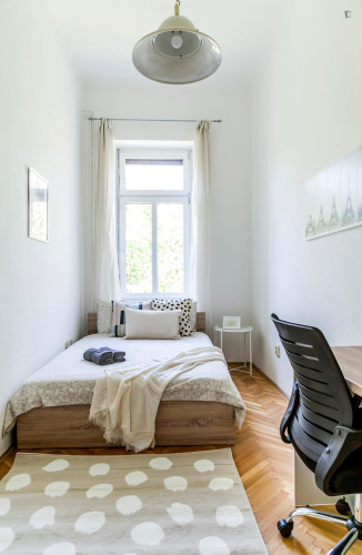 Delightful double bedroom in Erzsébetváros - Gallery - 4