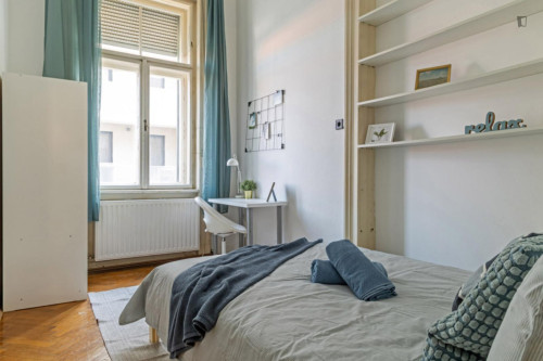 Bright double bedroom near the Kodály körönd metro