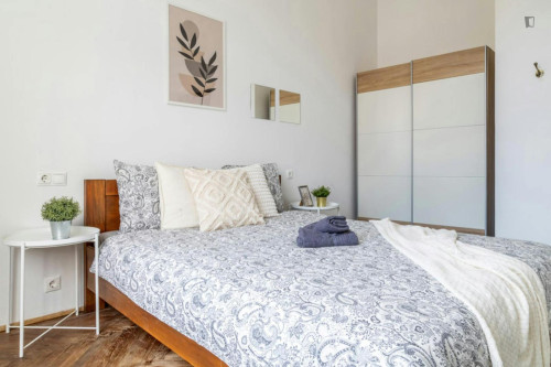 Bright double bedroom in Józsefváros
