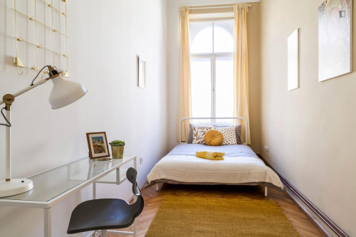 Neat double bedroom in the Ferencváros district
