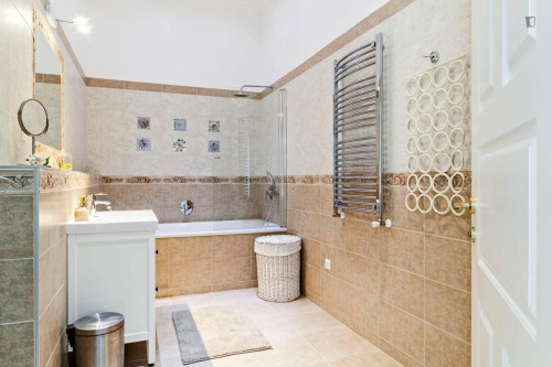 Very neat ensuite double bedroom near Astoria metro - Gallery - 6