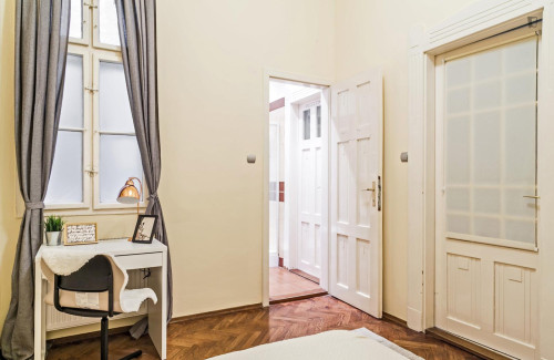 Nice double ensuite bedroom in Belső-Ferencváros - Gallery - 8