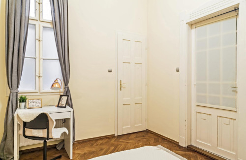 Nice double ensuite bedroom in Belső-Ferencváros - Gallery - 9