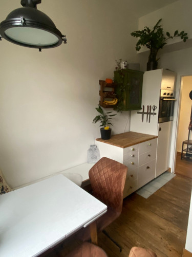 *ZWISCHENMIETE vom 07.12.-02.01.* Sonnige 2-Zimmer Wohnung mit Balkon in Berlin-Neukölln