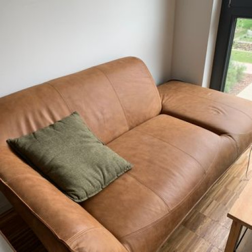 Spacious, quiet in hardwood furnished bedroom in shared flat in Schöneberg