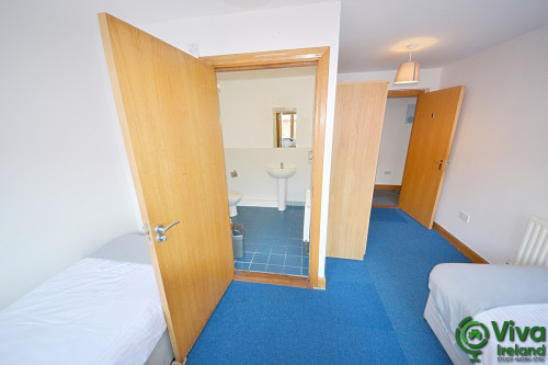 Brunswick Court (Apt 15) - Gallery - 8