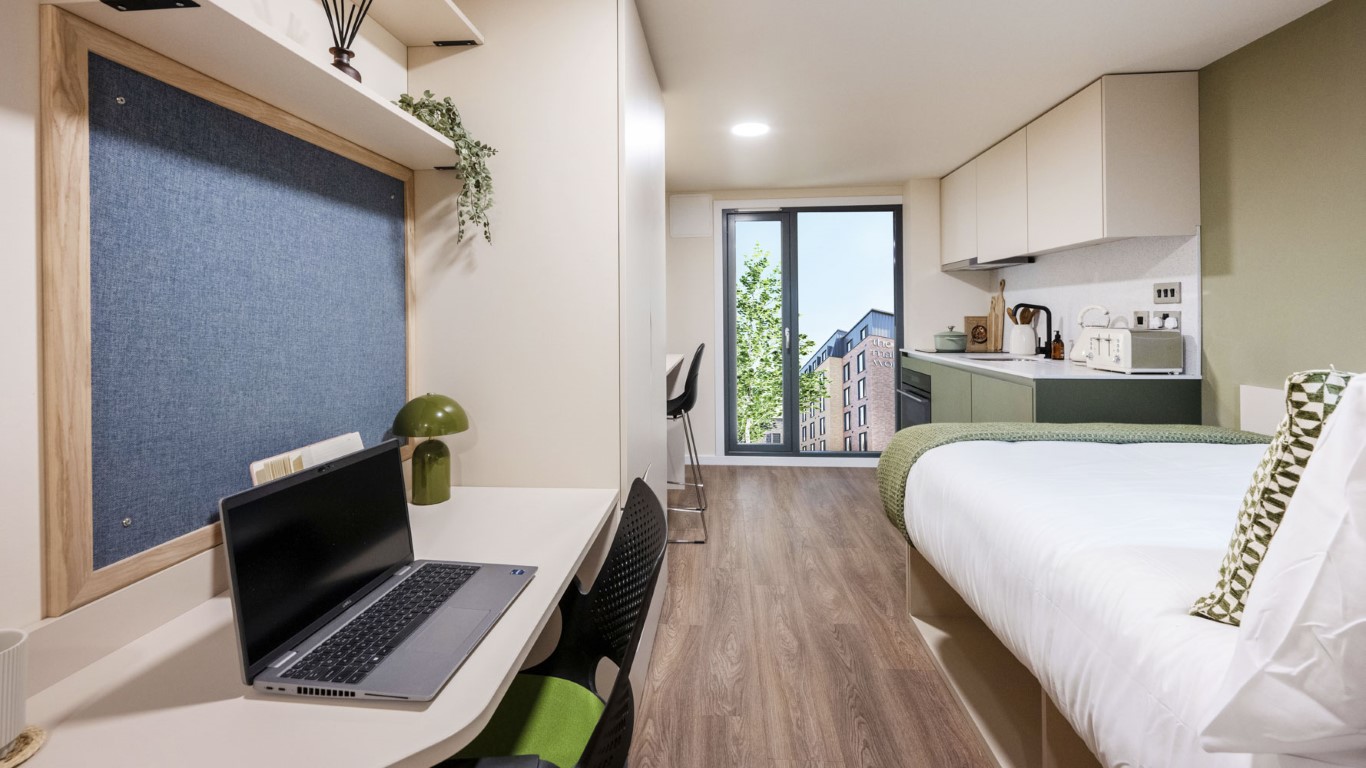  Bronze Studio  -  The Malt Works  - Gallery -  7