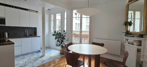 Charming & Quiet 55m² 1-Bedroom with Balcony in Paris 15th (Motte-Picquet) – Turnkey Ready