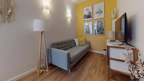 71.14m² Private room in a flatshare for 4 people