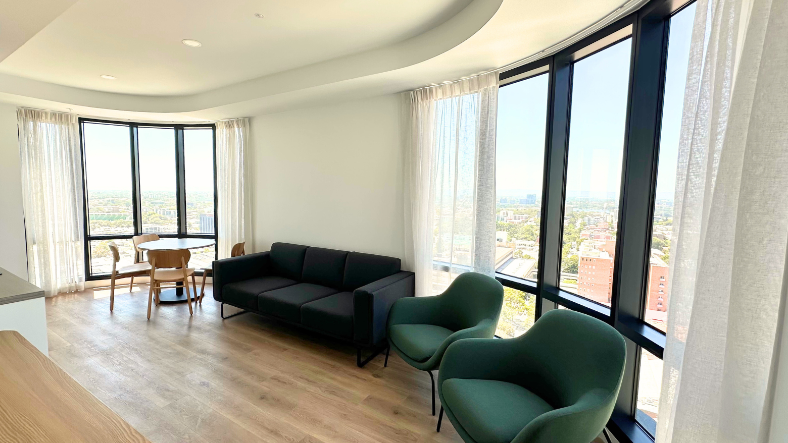  5 Bed Ensuite Panoramic View  -  UniLodge Perth Central  - Gallery -  14